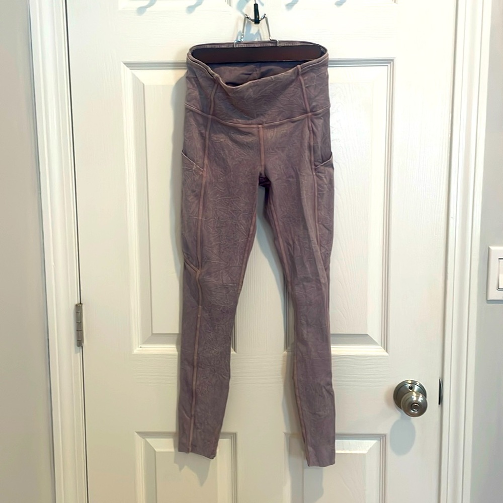 Lululemon Fast and Free Tight Il Womens Size 4 Ice Dye Leggings W5CTRS Purple